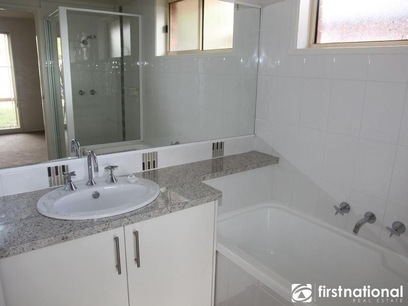 2a Madison Avenue, Narre Warren VIC 3805