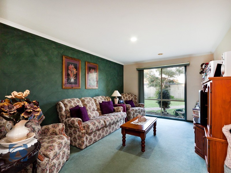 25 Langbourne Drive, Narre Warren South VIC 3805