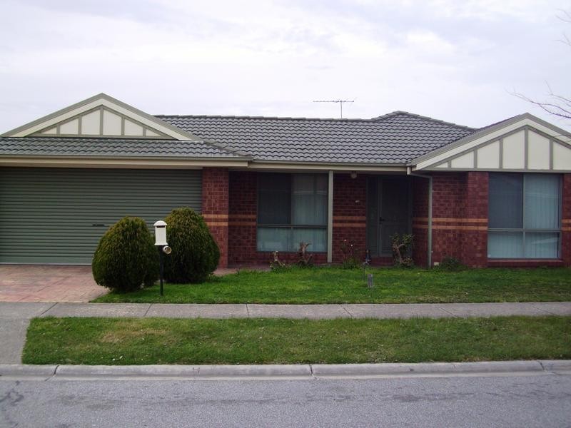 10 Geoffrey Court, Narre Warren VIC 3805