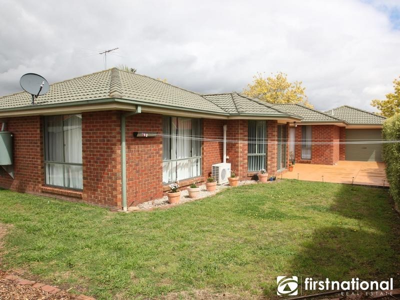 4 Dunraven Court, Narre Warren VIC 3805