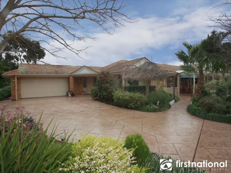 17 Deewy Road, Narre Warren South VIC 3805