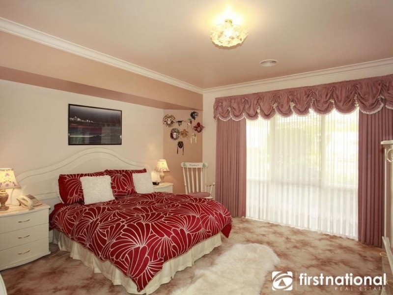 17 Deewy Road, Narre Warren South VIC 3805