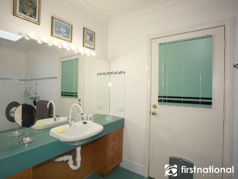 17 Deewy Road, Narre Warren South VIC 3805