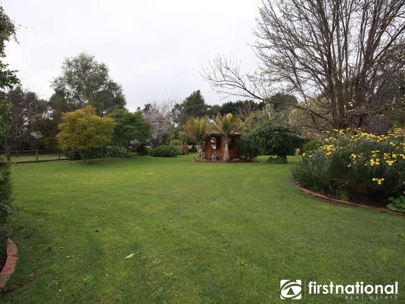 17 Deewy Road, Narre Warren South VIC 3805