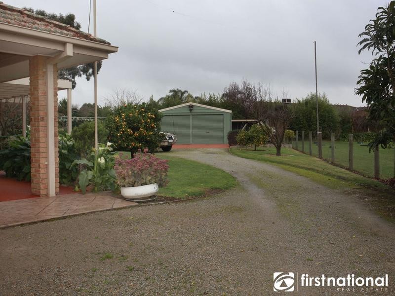 17 Deewy Road, Narre Warren South VIC 3805