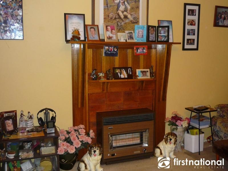 2/13 Carlisle Road, Hallam VIC 3803