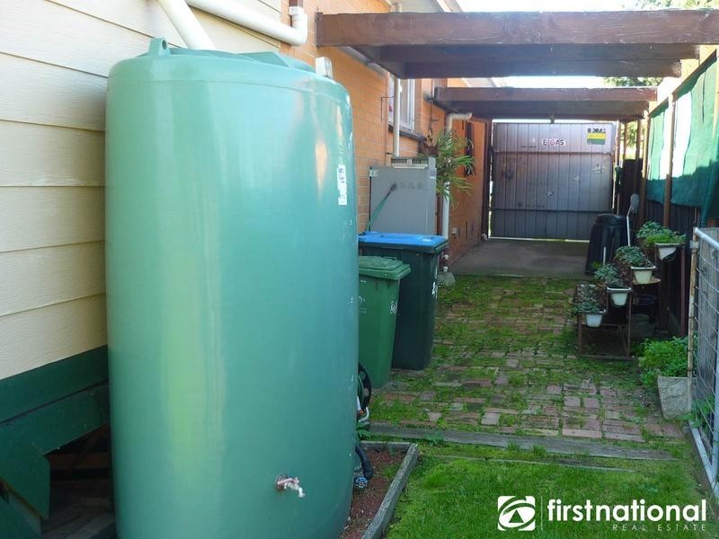 2/13 Carlisle Road, Hallam VIC 3803