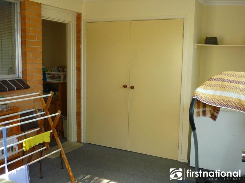 2/13 Carlisle Road, Hallam VIC 3803