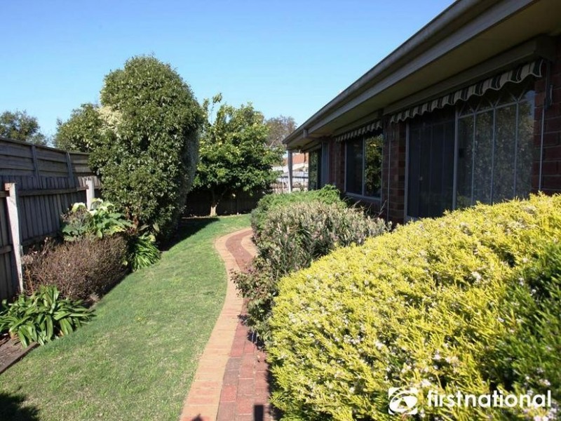 16 James Bathe Way, Narre Warren South VIC 3805