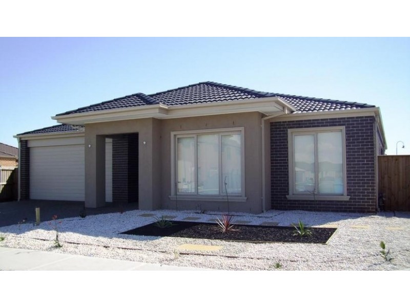 67 Melington Drive, Lyndhurst VIC 3975