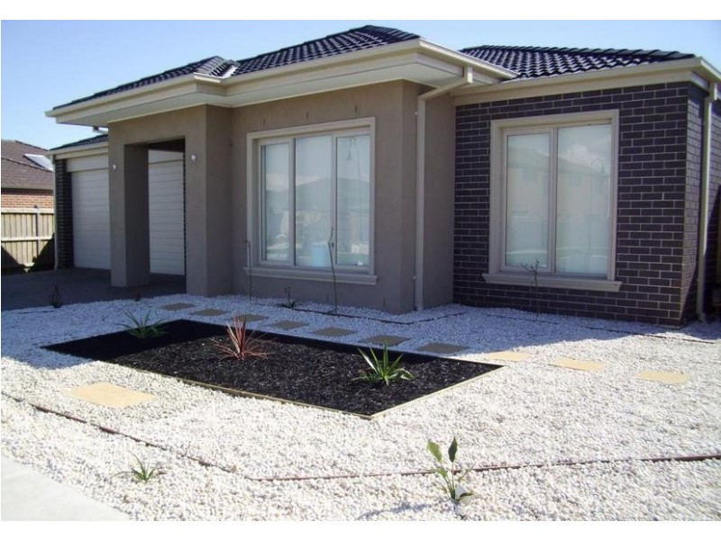 67 Melington Drive, Lyndhurst VIC 3975