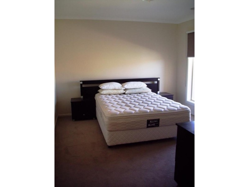 67 Melington Drive, Lyndhurst VIC 3975