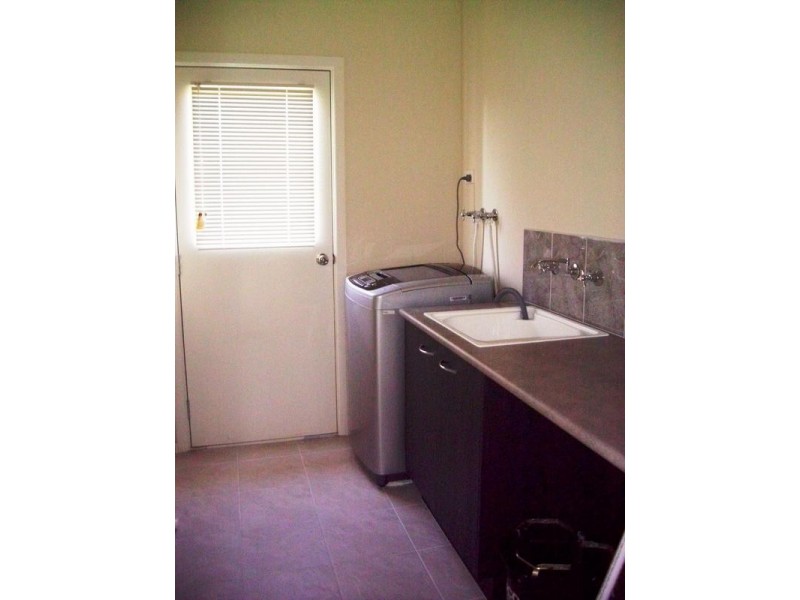 67 Melington Drive, Lyndhurst VIC 3975