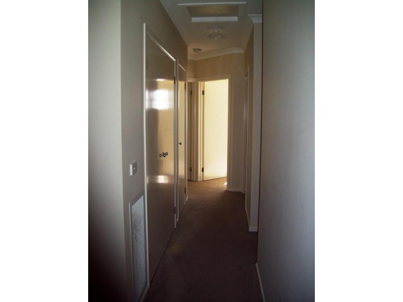 67 Melington Drive, Lyndhurst VIC 3975