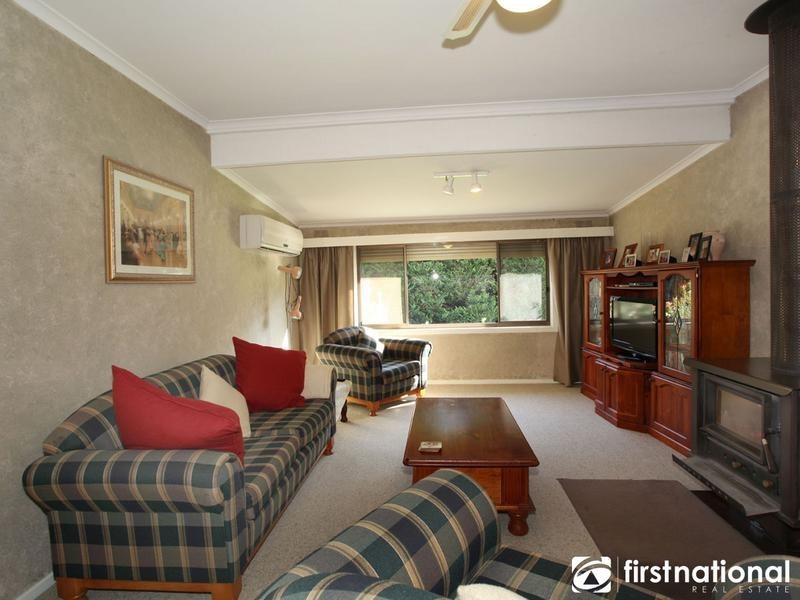18 Horswood Rd, Narre Warren North VIC 3804