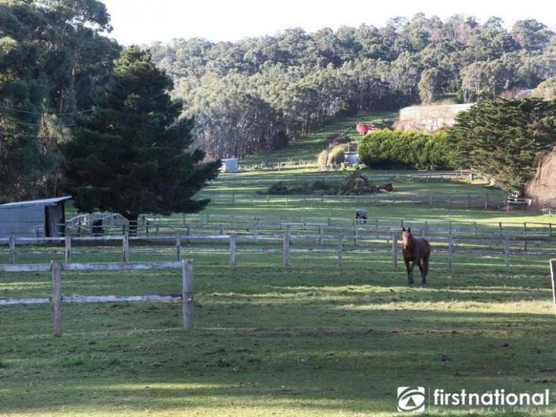 18 Horswood Rd, Narre Warren North VIC 3804