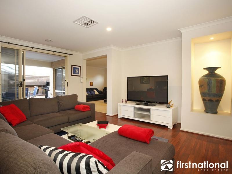 11 Braybrook Drive, Narre Warren South VIC 3805