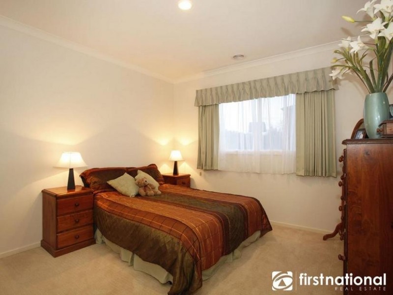 11 Braybrook Drive, Narre Warren South VIC 3805