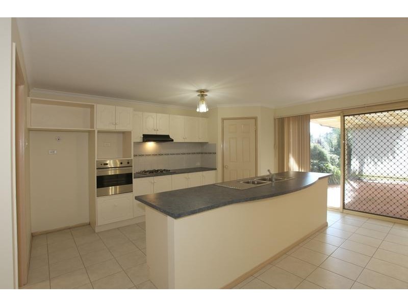 10 Tolmie Rise, Hallam VIC 3803