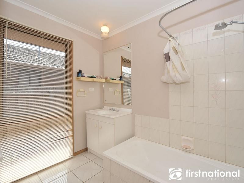 2 James Bathe Way, Narre Warren South VIC 3805