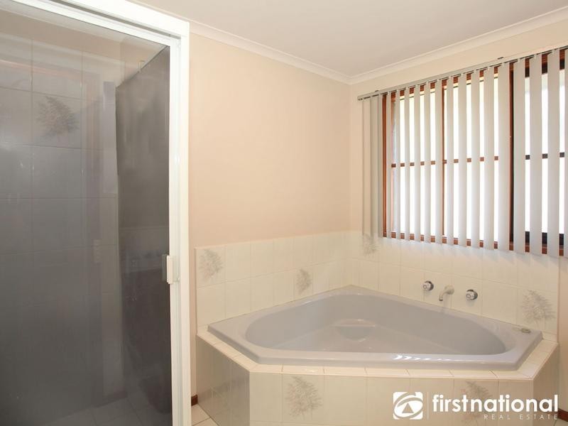 1 Poorinda Rise, Narre Warren VIC 3805