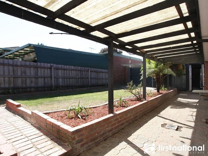 1 Poorinda Rise, Narre Warren VIC 3805