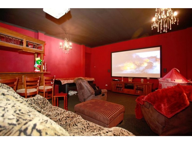 14 Crawley Road, Narre Warren North VIC 3804