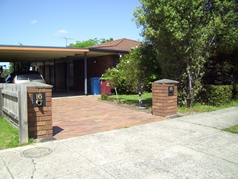 16 Andene Drive, Narre Warren VIC 3805