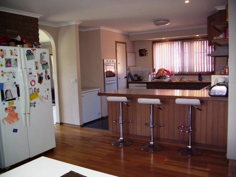 16 Andene Drive, Narre Warren VIC 3805