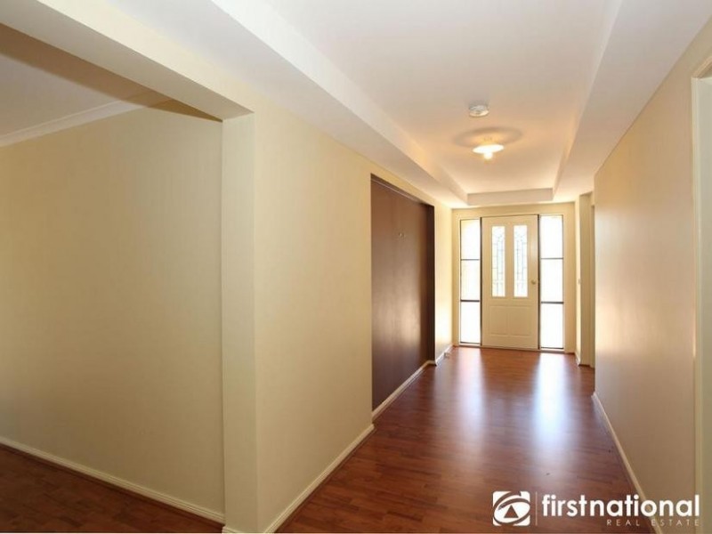 6 Gordon Close, Narre Warren South VIC 3805