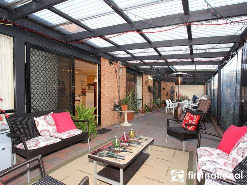 11 Margie Square, Narre Warren South VIC 3805