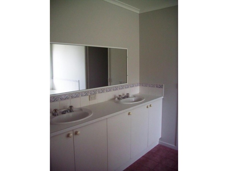 11 Terrapin Drive, Narre Warren South VIC 3805