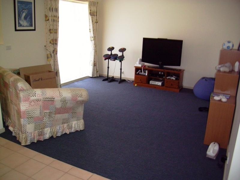 12 Stanton Close, Narre Warren South VIC 3805