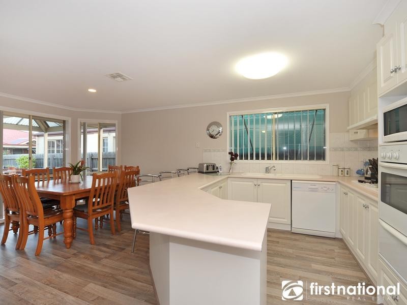 54 The Promenade, Narre Warren South VIC 3805