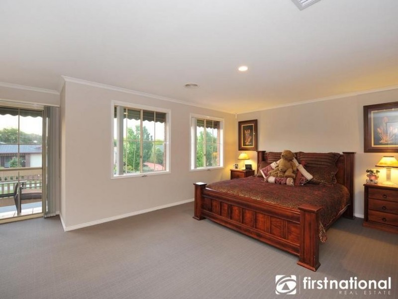 54 The Promenade, Narre Warren South VIC 3805