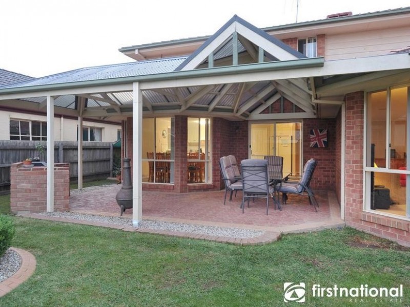 54 The Promenade, Narre Warren South VIC 3805