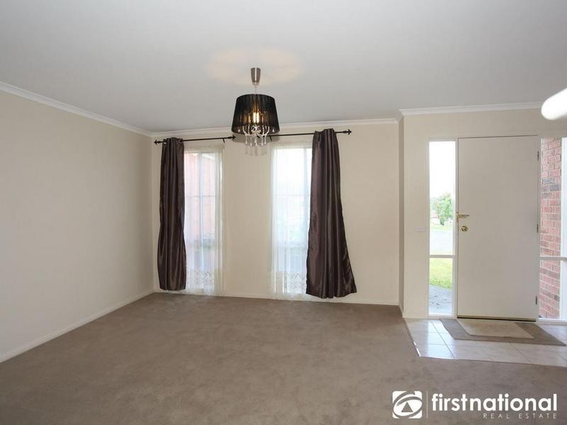 15 Lasiandra Circuit, Narre Warren VIC 3805