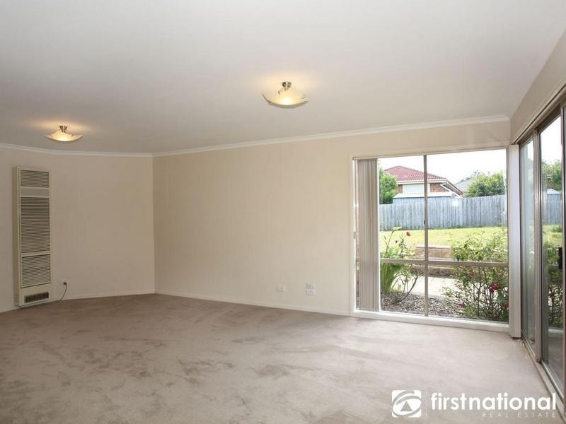 15 Lasiandra Circuit, Narre Warren VIC 3805