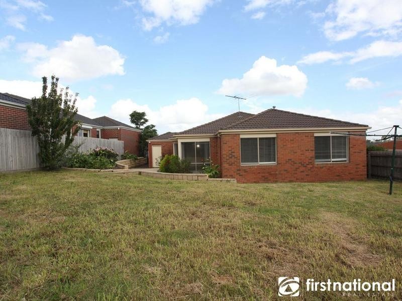 15 Lasiandra Circuit, Narre Warren VIC 3805