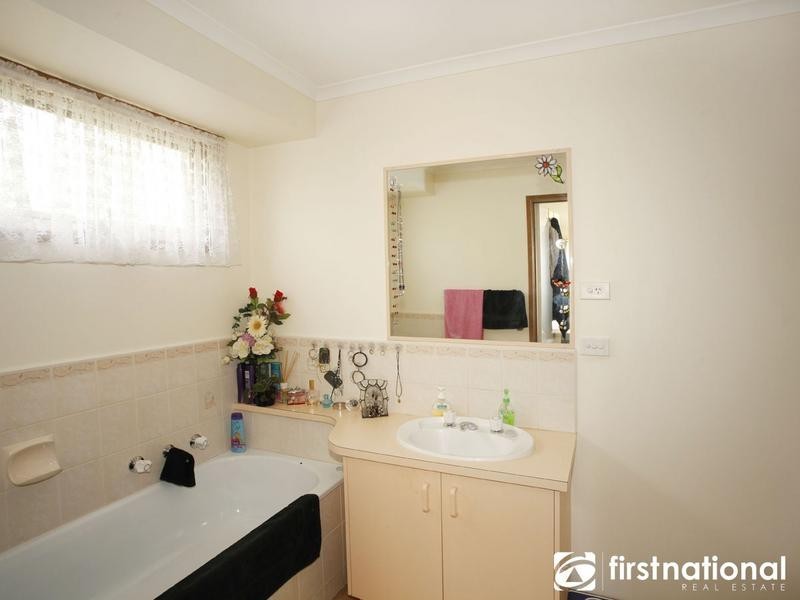 130 Warana Drive, Hampton Park VIC 3976