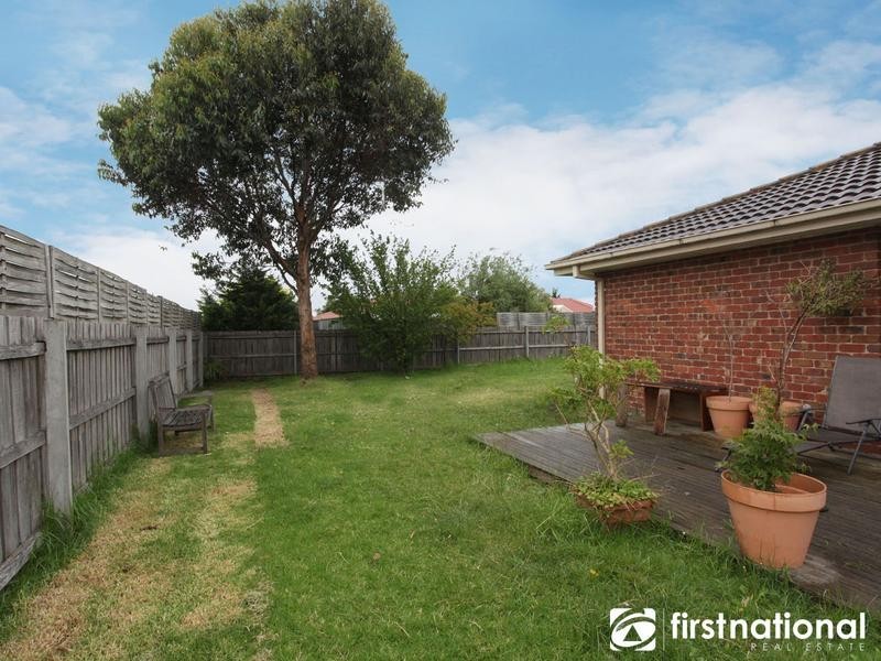 13 Sneddon Drive, Narre Warren South VIC 3805