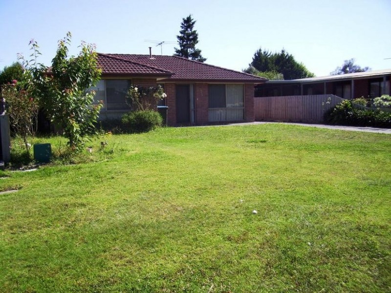 1/8 Helen Court, Narre Warren VIC 3805