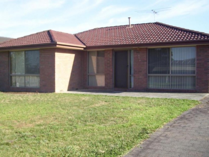 1/8 Helen Court, Narre Warren VIC 3805