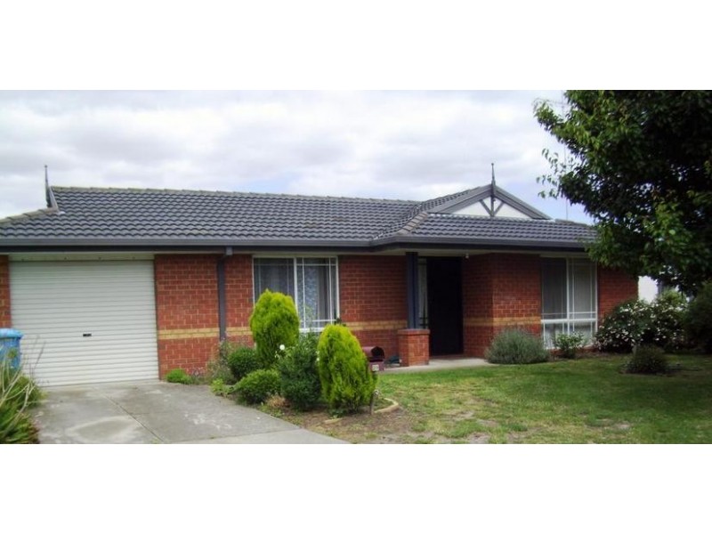 29 Sneddon Drive, Narre Warren South VIC 3805