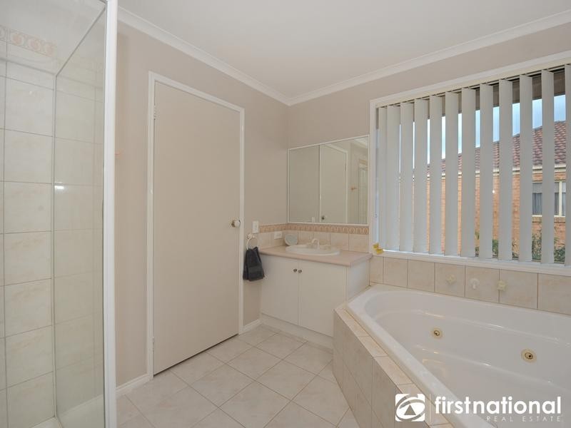 54 The Promenade, Narre Warren South VIC 3805