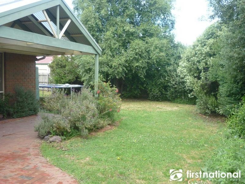 7 Scarborough Drive, Narre Warren South VIC 3805