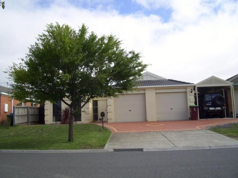 76 Kingston Avenue, Narre Warren South VIC 3805