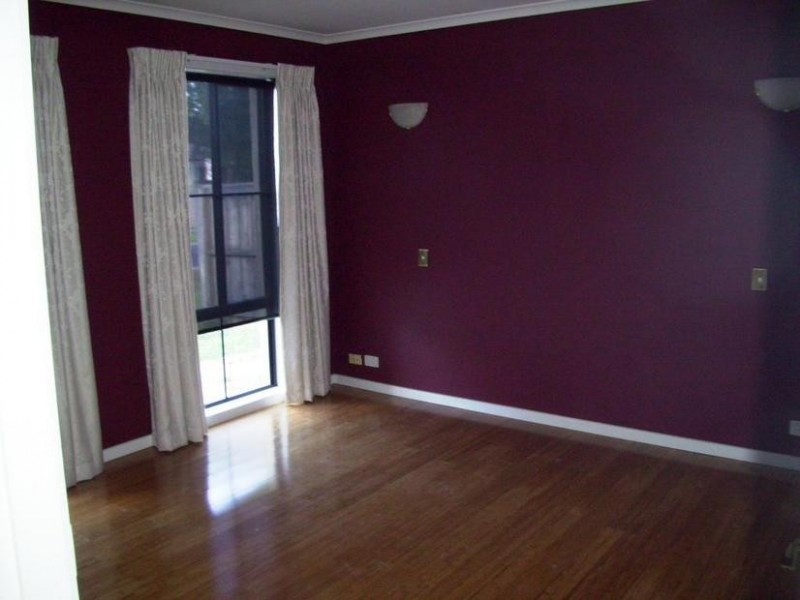 76 Kingston Avenue, Narre Warren South VIC 3805