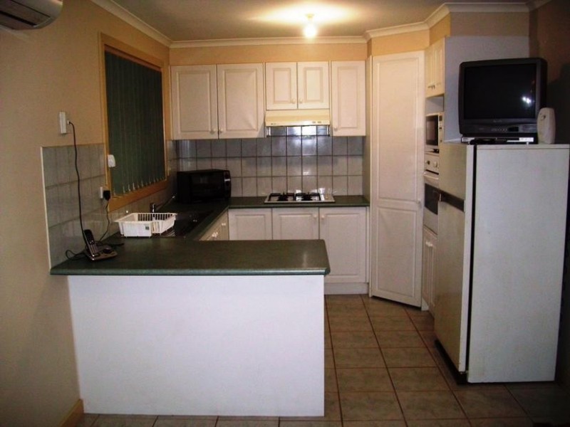 4/30-32 Garry Owen Crescent, Narre Warren VIC 3805