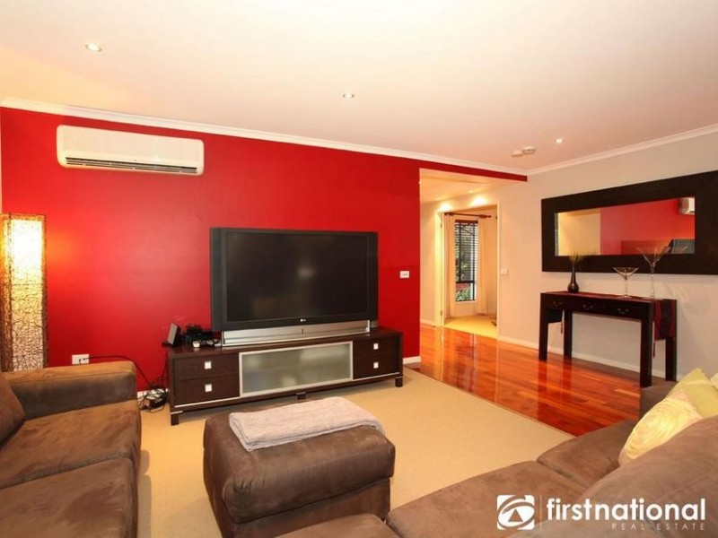 6 Conifer Court, Narre Warren South VIC 3805